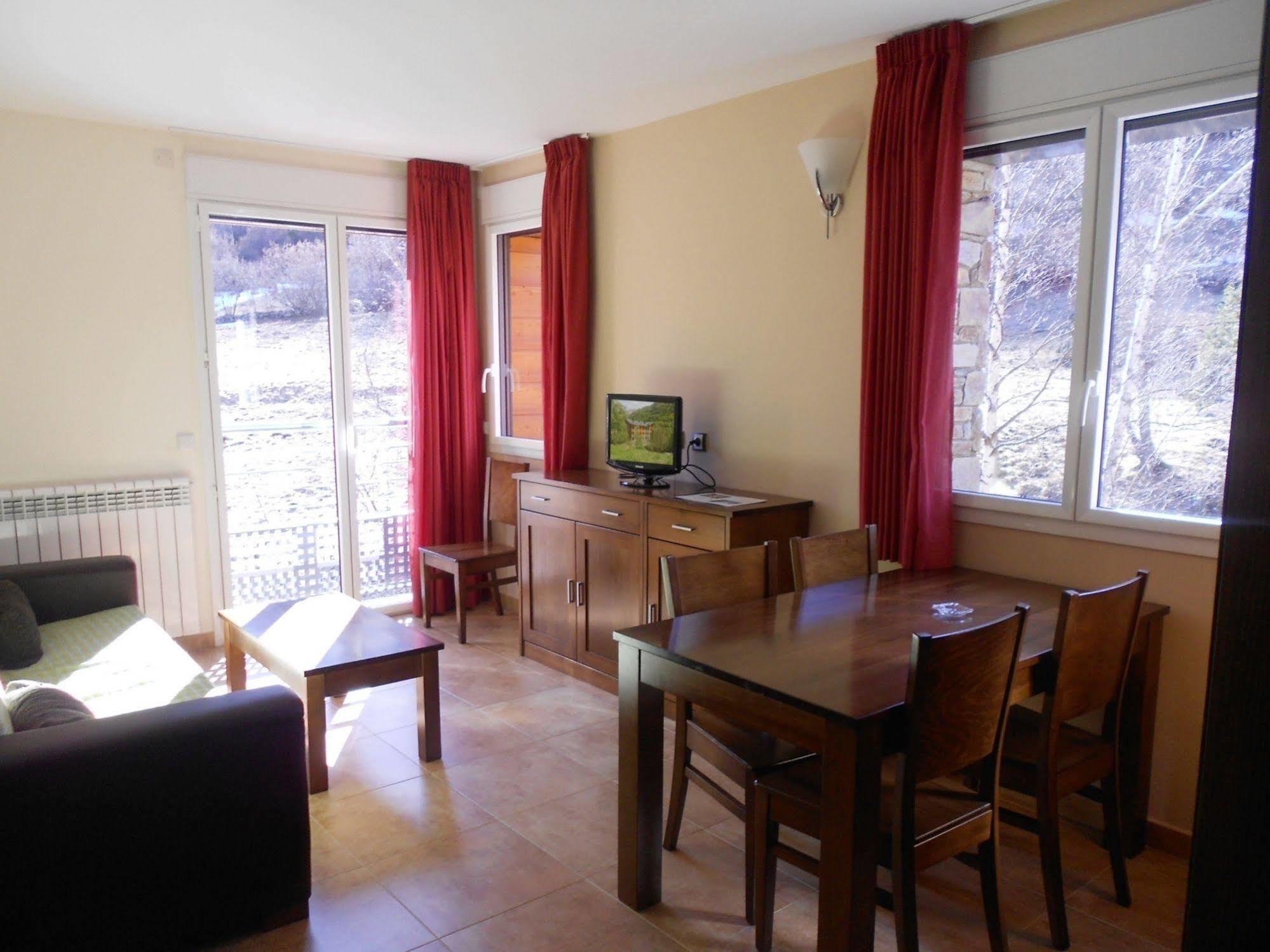 Aparthotel Rialb El Serrat Luaran gambar