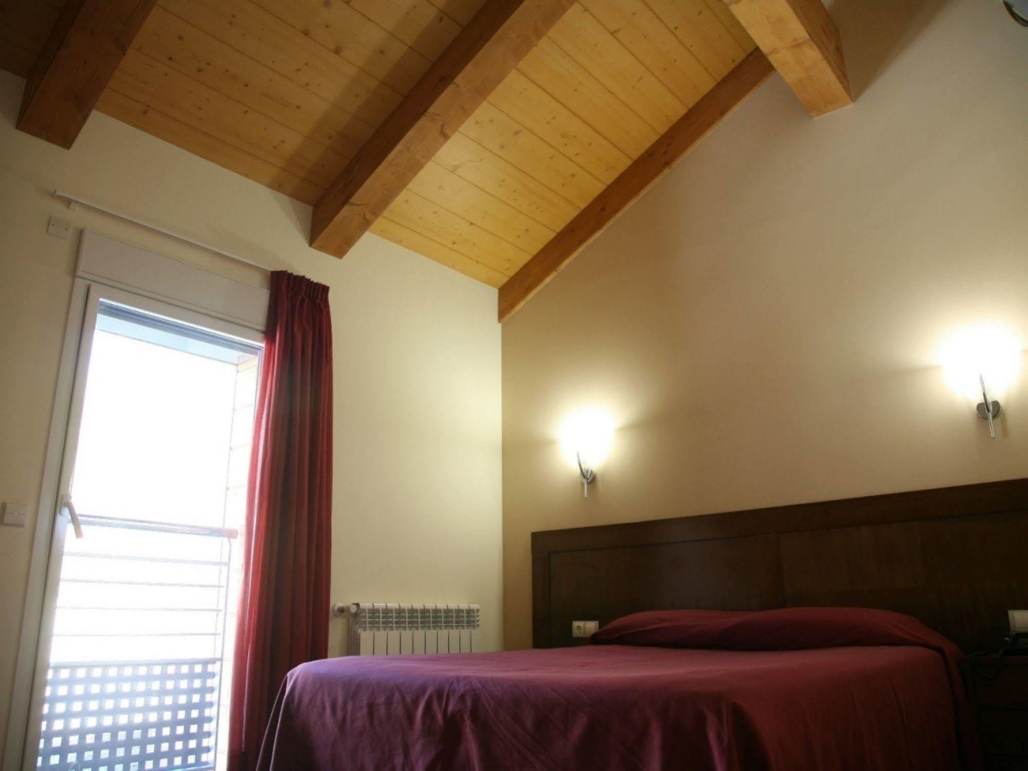 Aparthotel Rialb El Serrat Luaran gambar